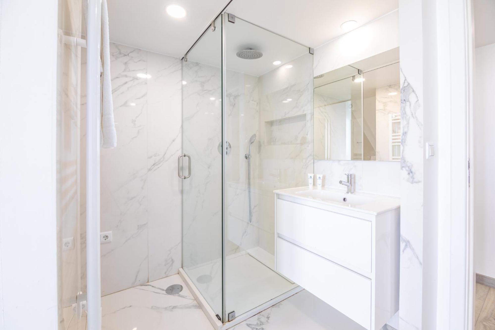 Ferienwohnung Deluxe Spacious Flats w Mezzanine by Host Wise Porto Exterior foto