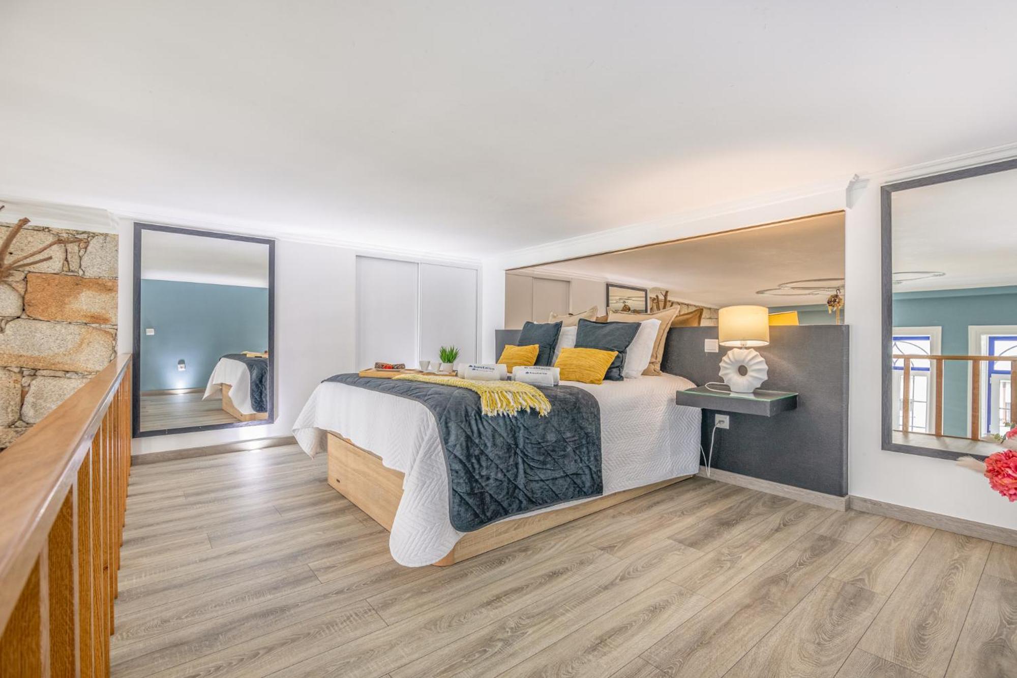 Ferienwohnung Deluxe Spacious Flats w Mezzanine by Host Wise Porto Exterior foto
