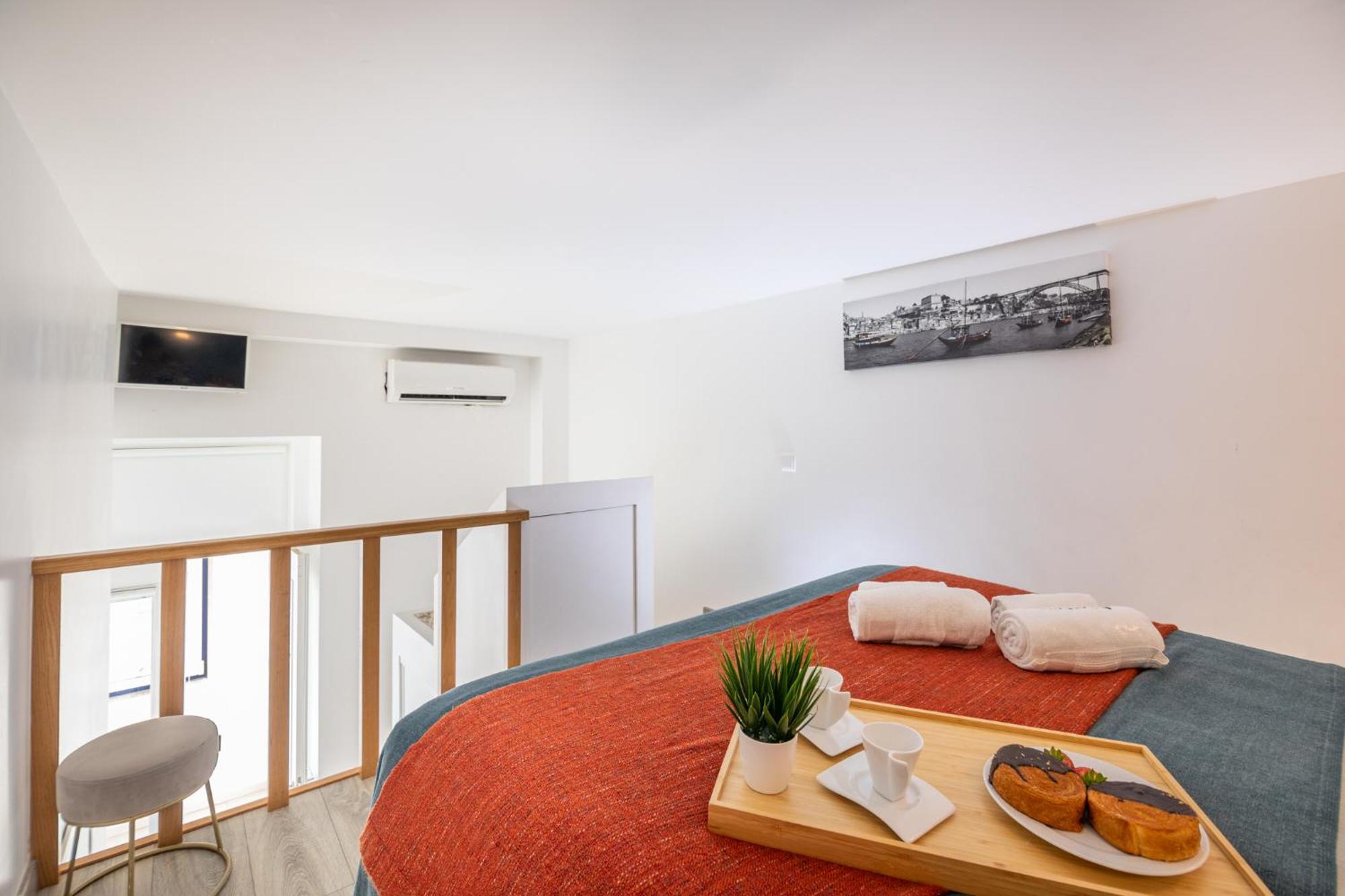 Ferienwohnung Deluxe Spacious Flats w Mezzanine by Host Wise Porto Zimmer foto
